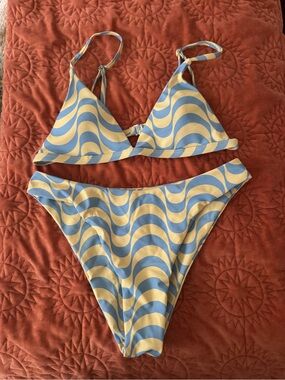 Aurelle Blue and Cream Wave Print Bikini Set